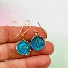 Charger l&#39;image dans la galerie, Lot3 de 9  Boucles d&#39;oreilles en verre dichroique
