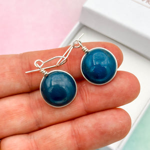 Boucles d'oreilles en verre opaque bleu canard - technique Murano