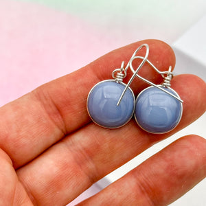 Boucles d'oreilles en verre opaque mauve - technique Murano