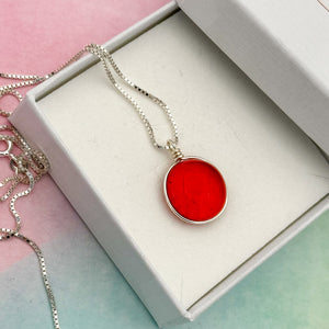 Collier Pendentif en verre transparent couleur ruby - technique Murano
