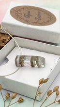 Laden Sie das Bild in den Galerie-Viewer, Pendentif Trait Abstrait
