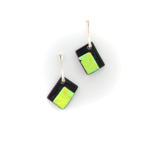 BO-BAU-19-Boucle-oreille-bauhaus-argent-925-verre-fusion-thermoformage-artisanale-bijoux-evidence-noir-dichroic