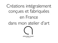 Cargar imagen en el visor de la galería, Bijoux-Evidence-art-histoire-verre-perle-atelier-art-france-made-in-France-Fabrication
