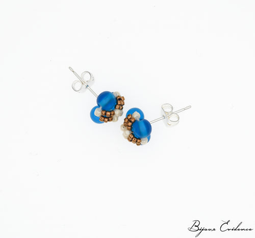 Bijoux-verre-artisan-art-createur-france-bijoux-evidence-florence-buhler-Renaissance-Moyen-Age-Boucle-Oreille-perle-Bleu