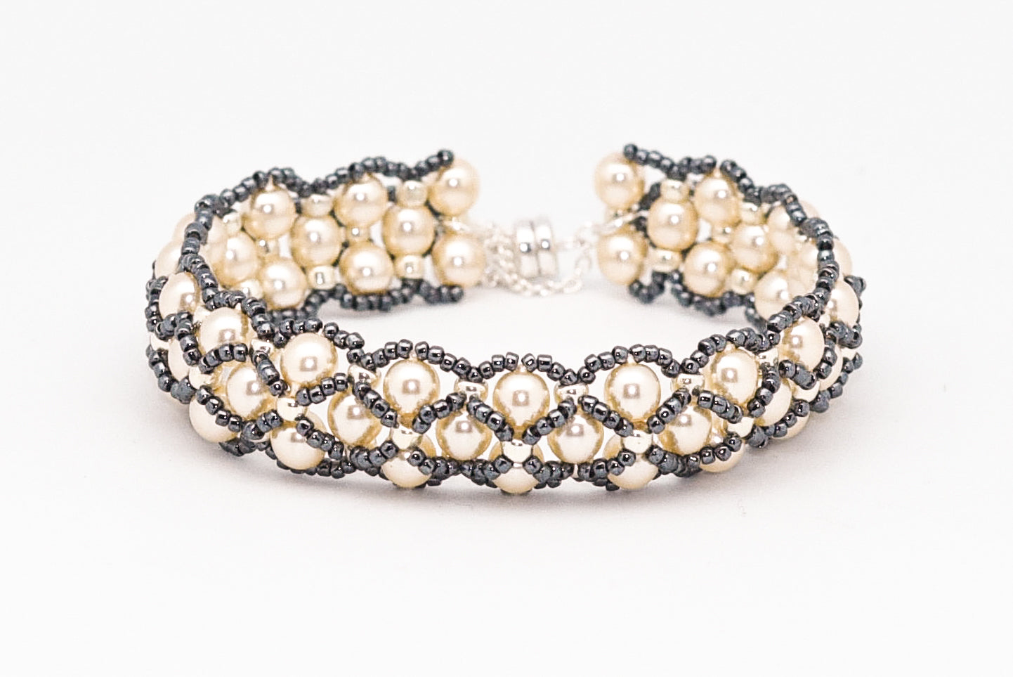 Bracelet Vintage En Perles De Nacre Plates - Couleur Argenté - Bijou Ancien "Dans Son Jus"